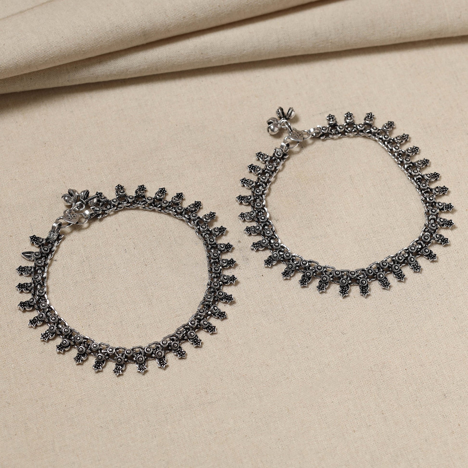 Antique Finish Oxidised German Silver Payal (pair)