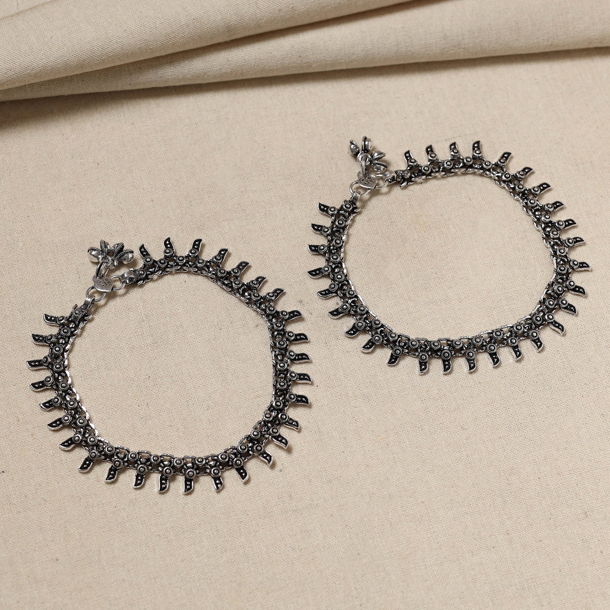 Antique Finish Oxidised German Silver Payal (pair)