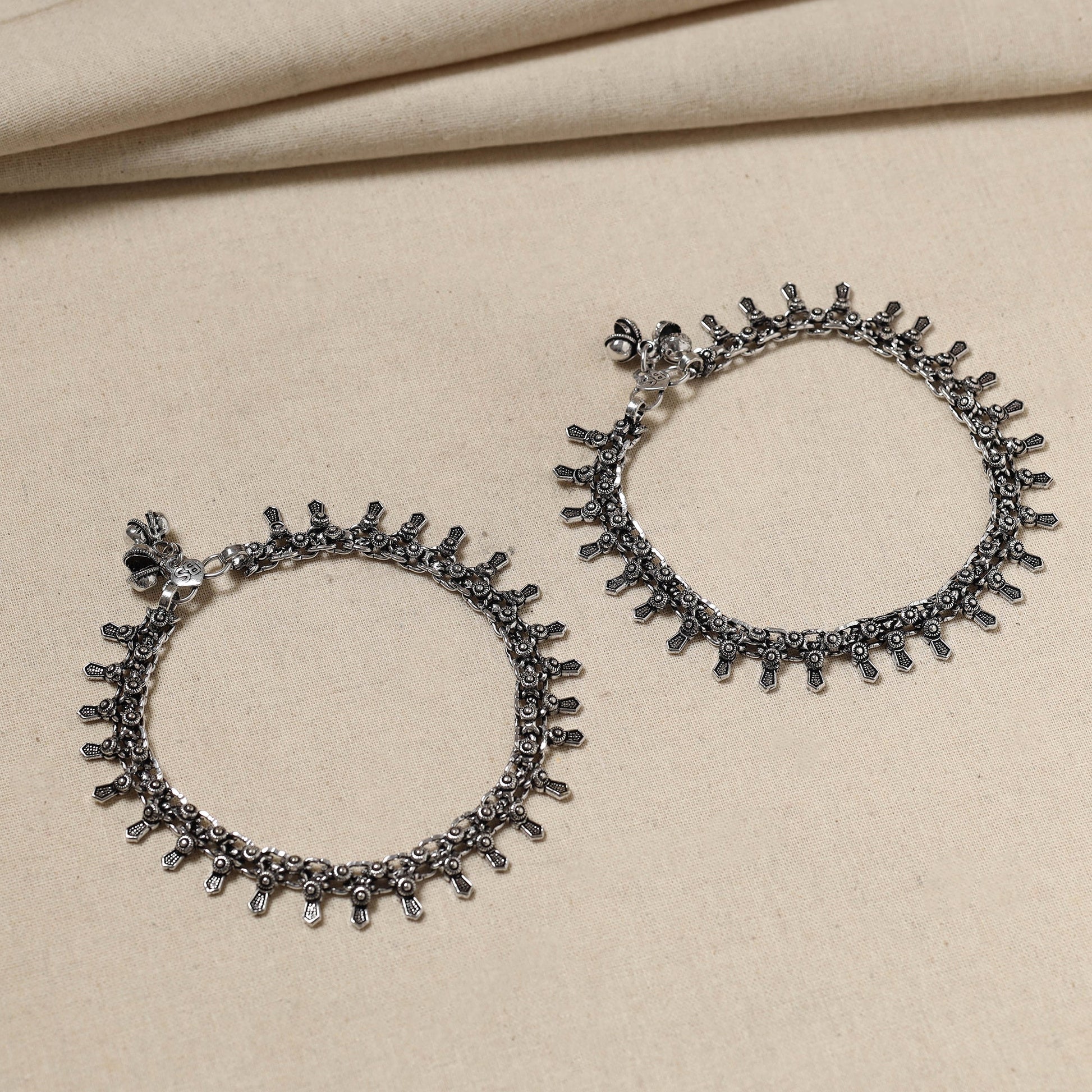 Antique Finish Oxidised German Silver Payal (pair)