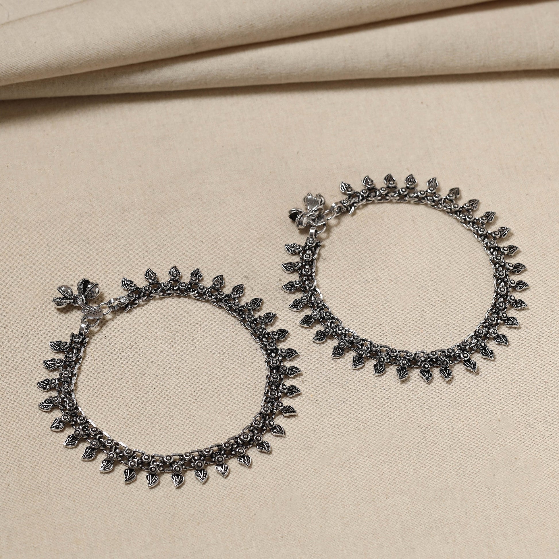 Antique Finish Oxidised German Silver Payal (pair)
