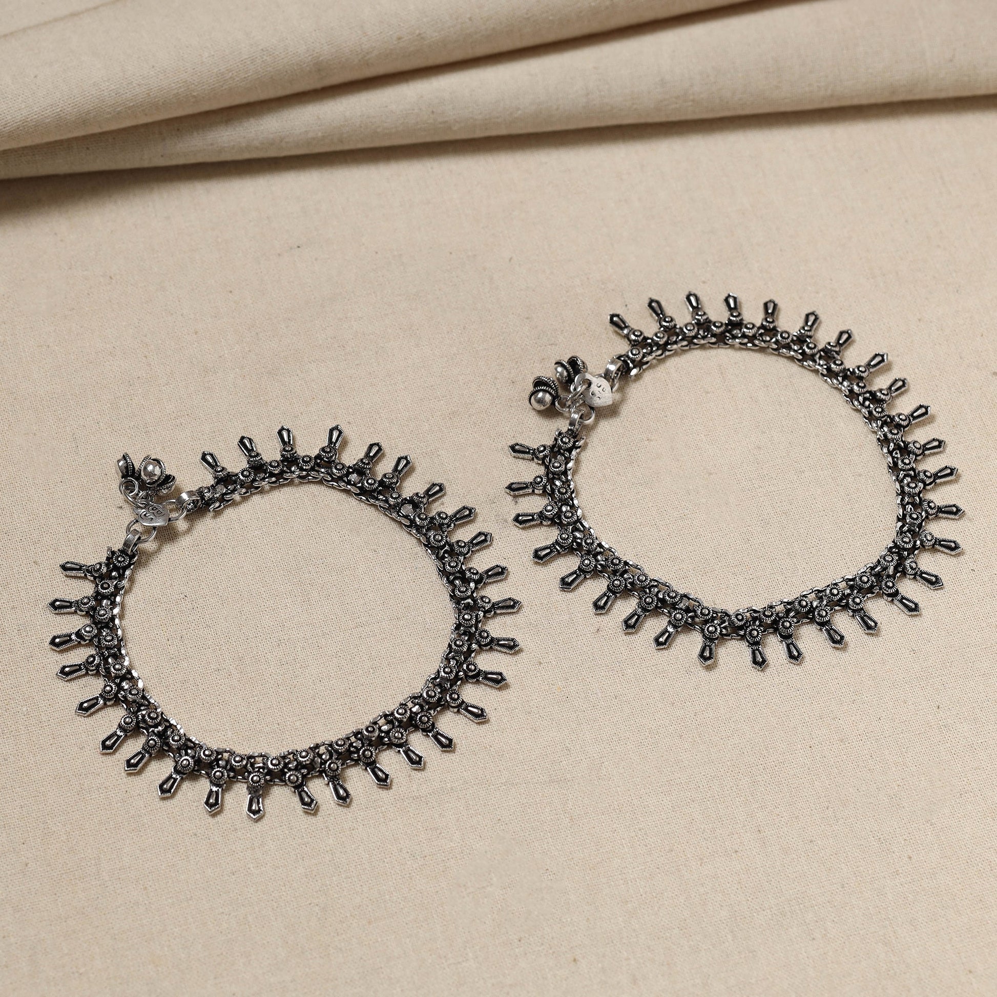 Antique Finish Oxidised German Silver Payal (pair)
