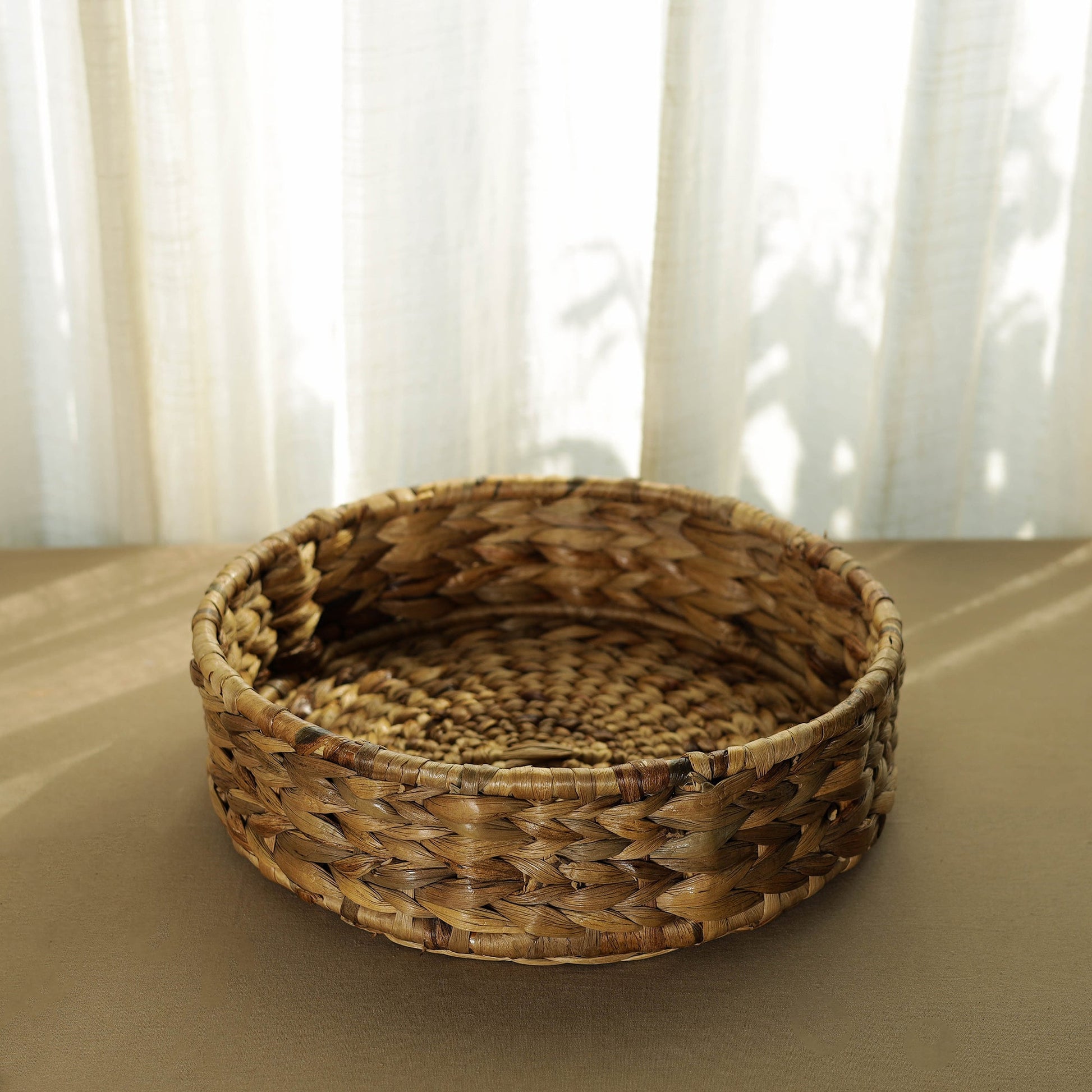 Brown - Eco-Friendly Water Hyacinth Round Tray 03