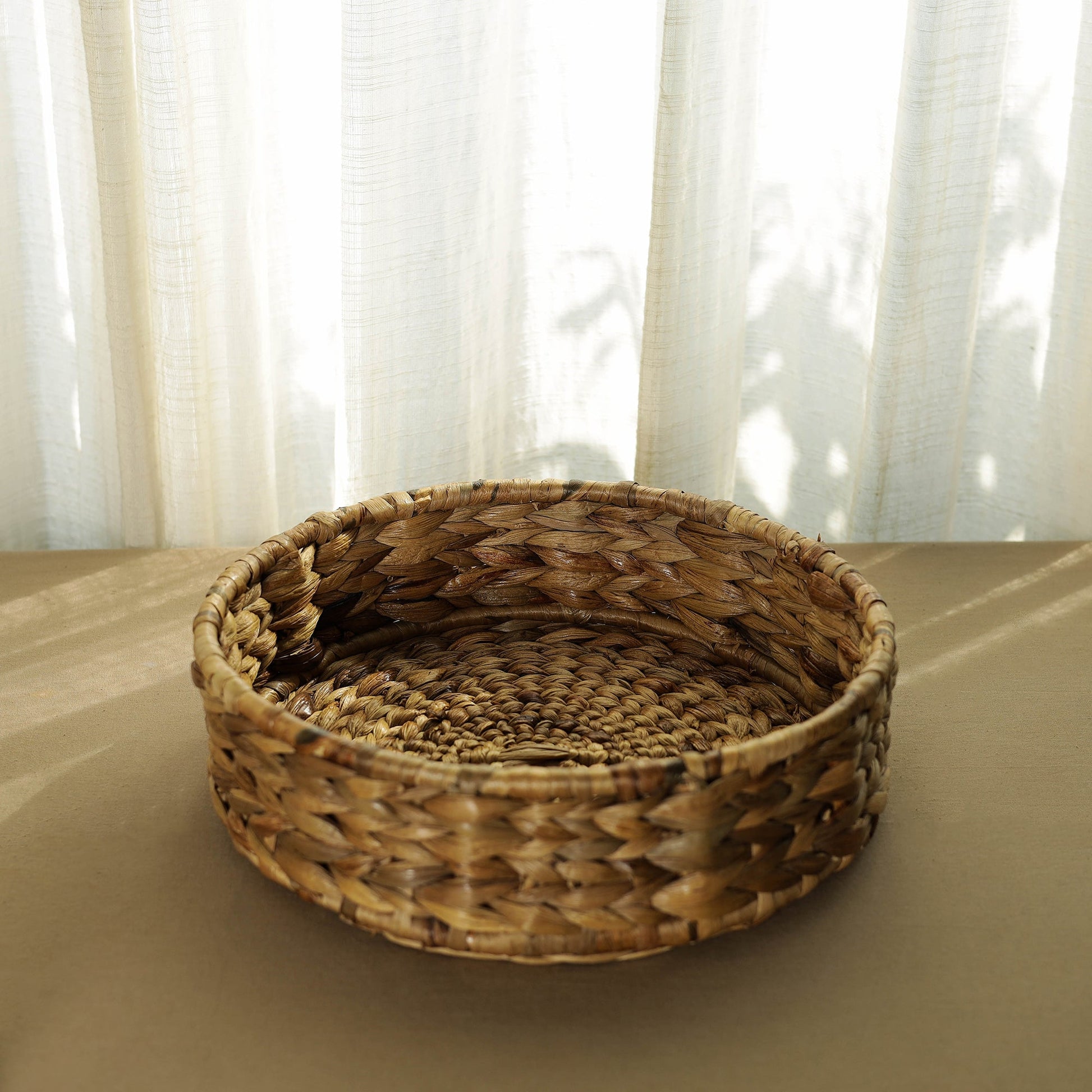 Brown - Eco-Friendly Water Hyacinth Round Tray 03