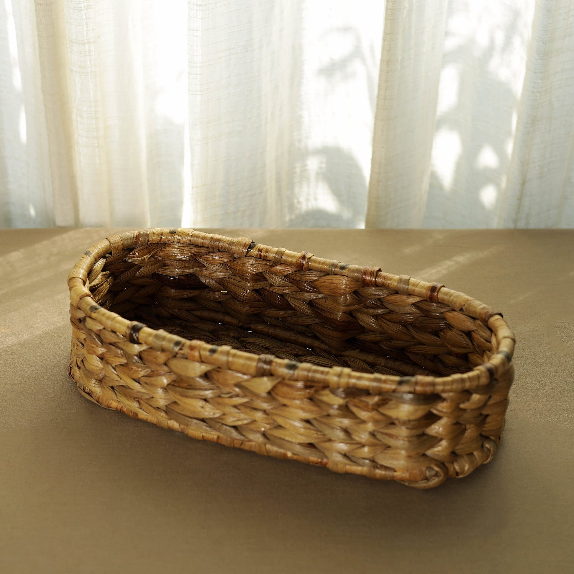 Brown - Eco-Friendly Water Hyacinth Oval Tray 02