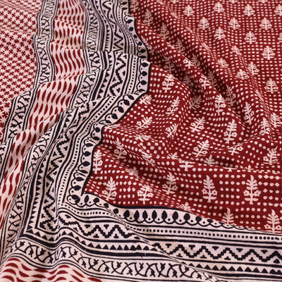 Bagh Block Printed Cotton Double Bed Cover with Pillow Covers (112 x 92 in)