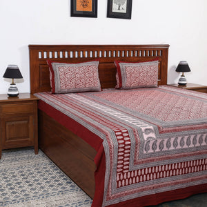 Bagh Block Printed Cotton Double Bed Cover with Pillow Covers (112 x 92 in)