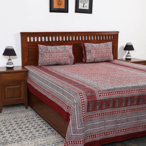 Bagh Block Printed Cotton Double Bed Cover with Pillow Covers (112 x 92 in)