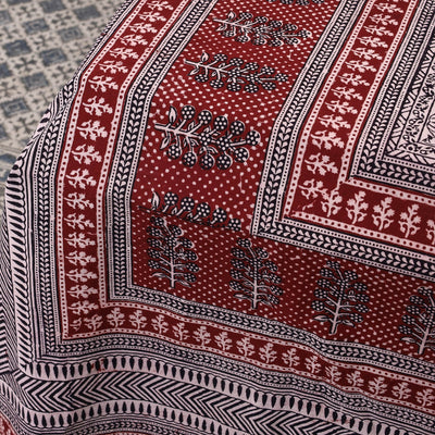 Bagh Block Printed Cotton Double Bed Cover with Pillow Covers (112 x 92 in)