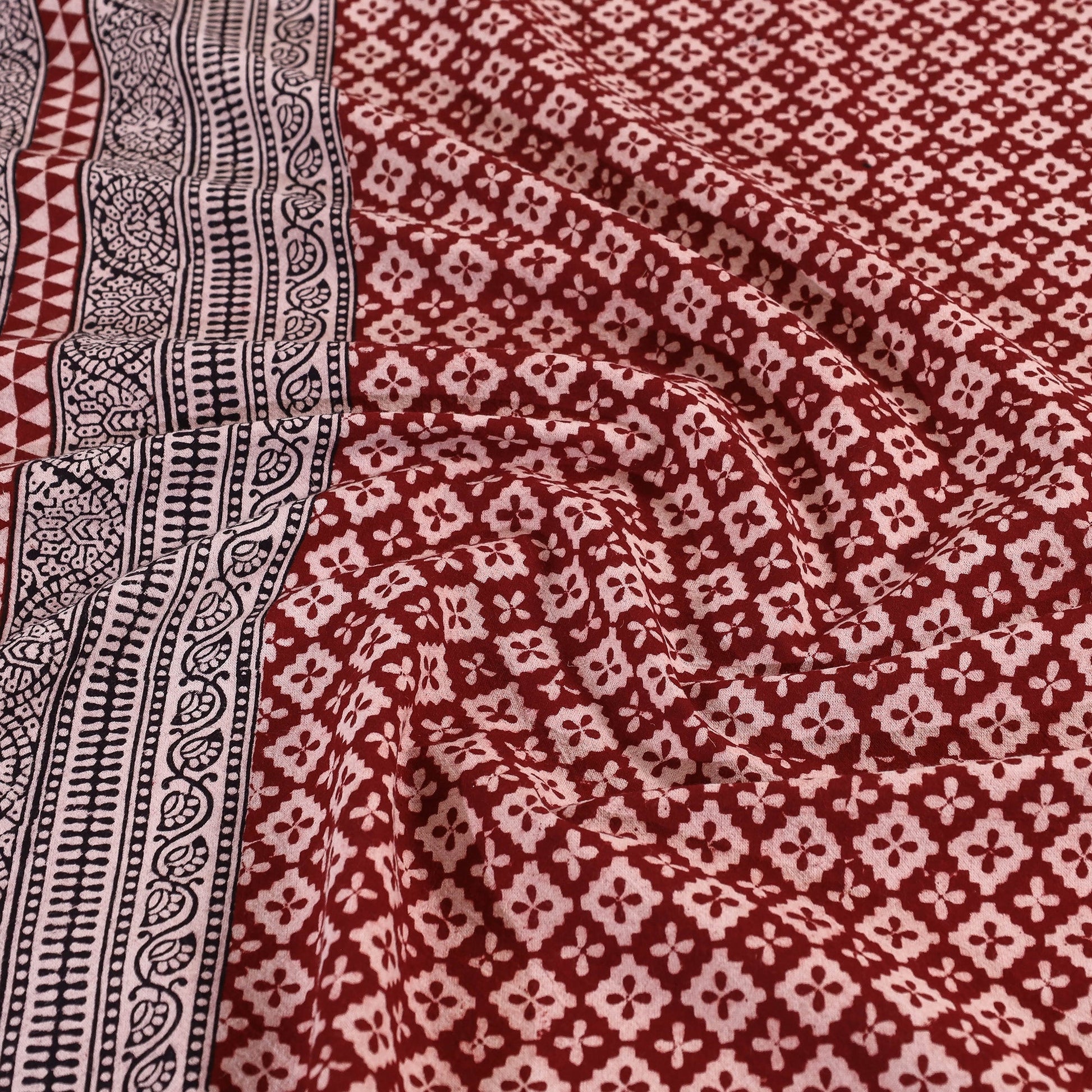 Bagh Block Printed Cotton Double Bed Cover with Pillow Covers (112 x 92 in)