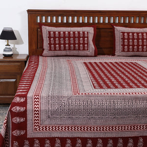 Bagh Block Printed Cotton Double Bed Cover with Pillow Covers (112 x 92 in)