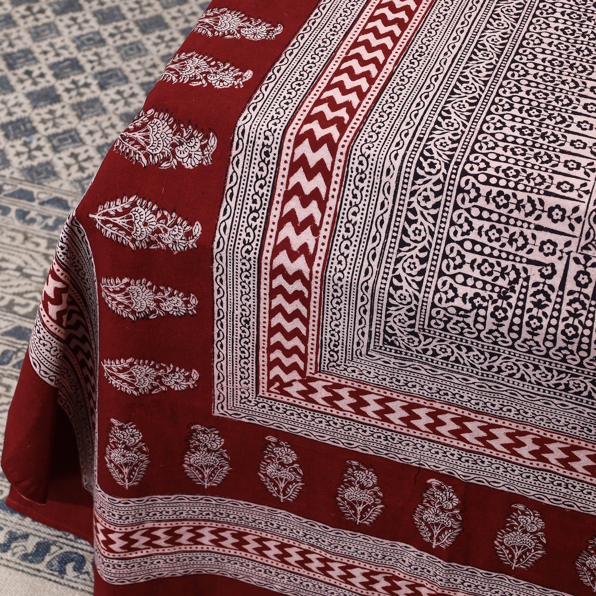 Bagh Block Printed Cotton Double Bed Cover with Pillow Covers (112 x 92 in)