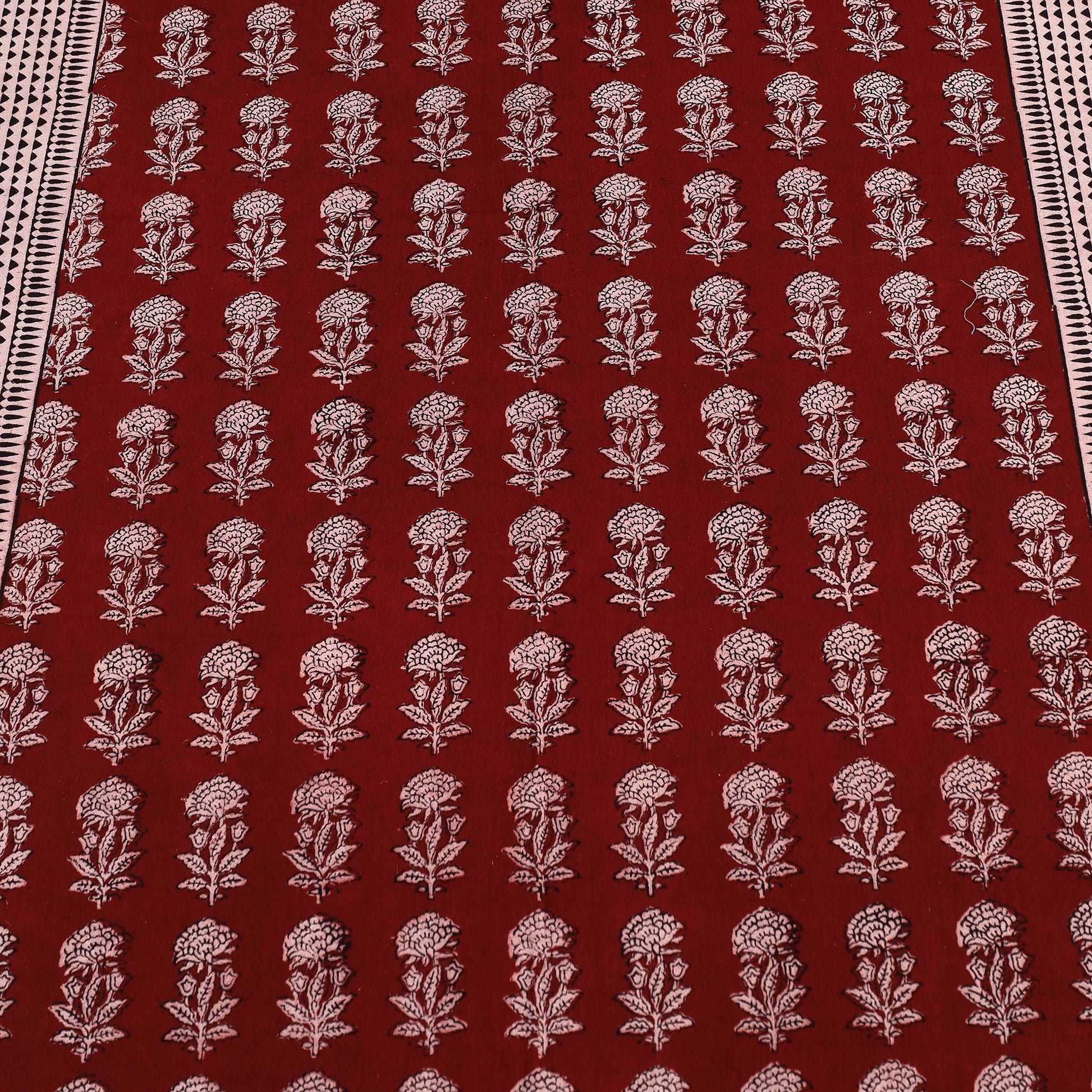 Bagh Block Printed Cotton Double Bed Cover with Pillow Covers (112 x 92 in)