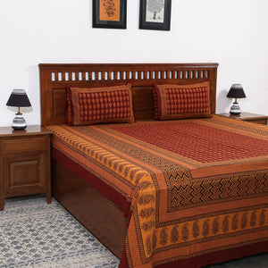 Bagh Block Printed Cotton Double Bed Cover with Pillow Covers (112 x 92 in)