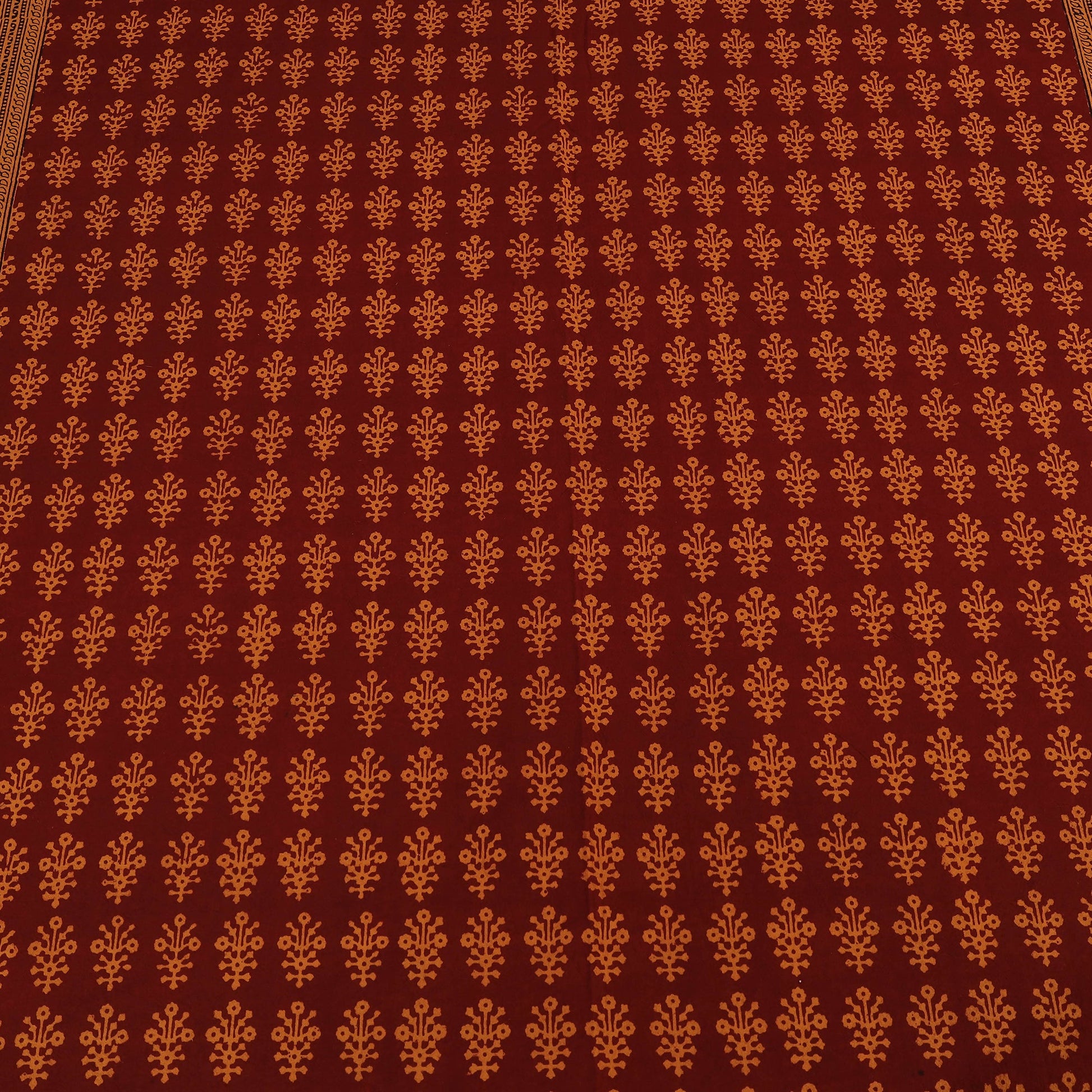 Bagh Block Printed Cotton Double Bed Cover with Pillow Covers (112 x 92 in)