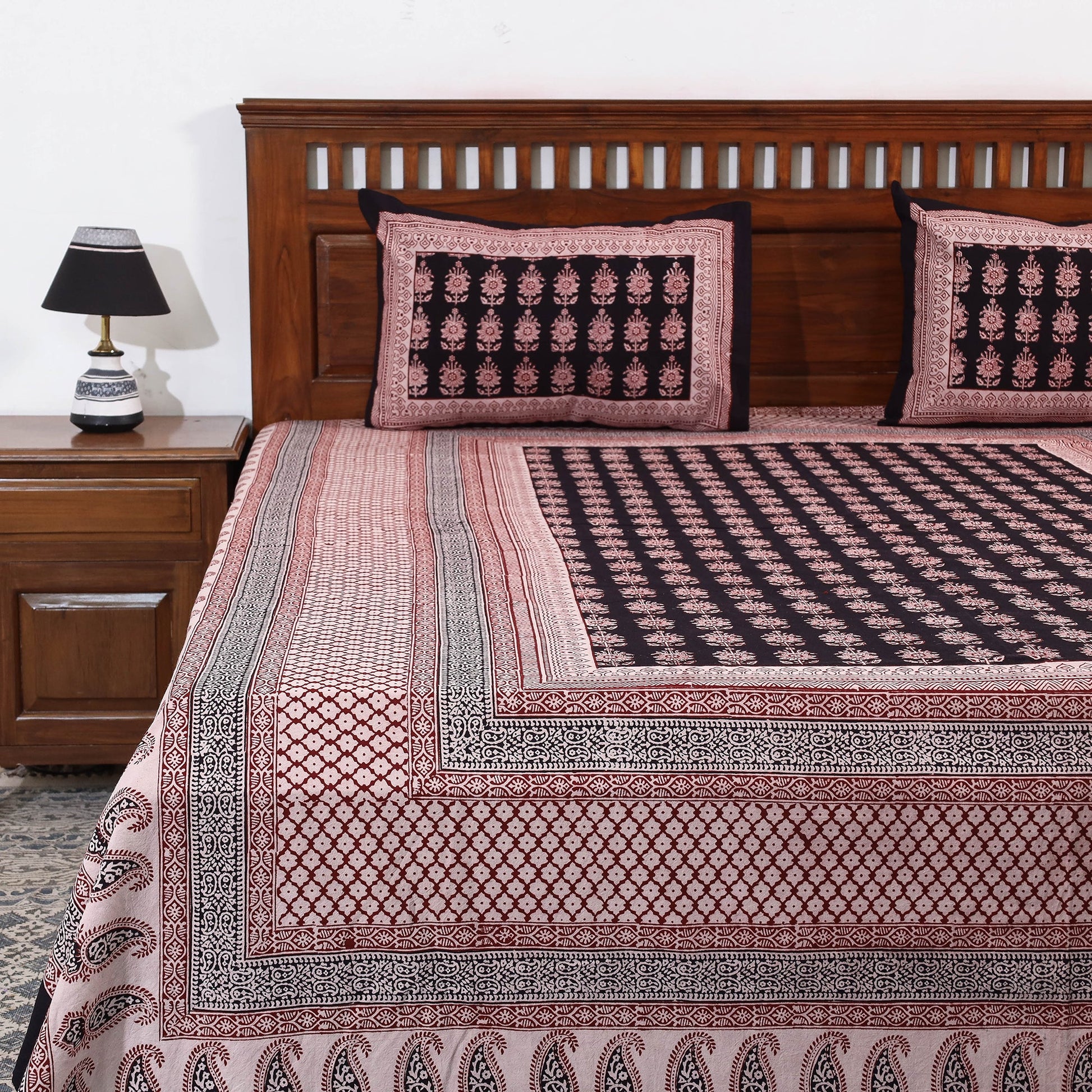Bagh Block Printed Cotton Double Bed Cover with Pillow Covers (112 x 92 in)