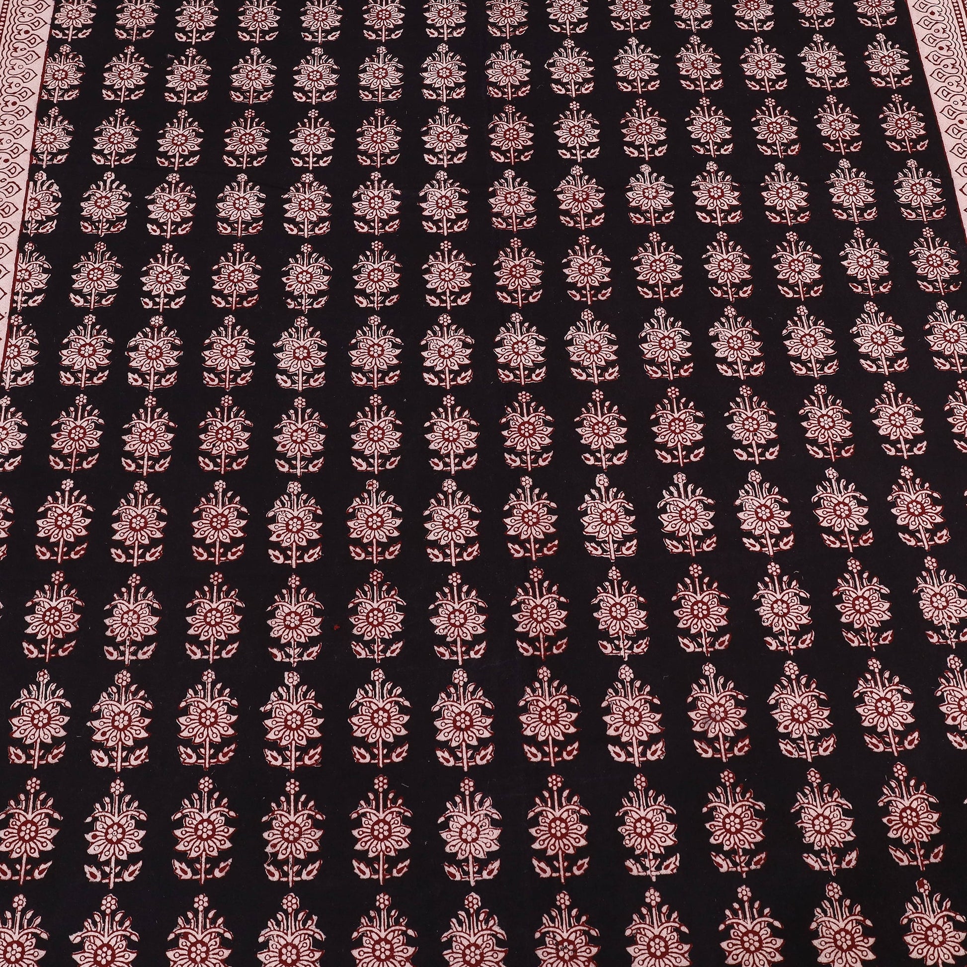 Bagh Block Printed Cotton Double Bed Cover with Pillow Covers (112 x 92 in)