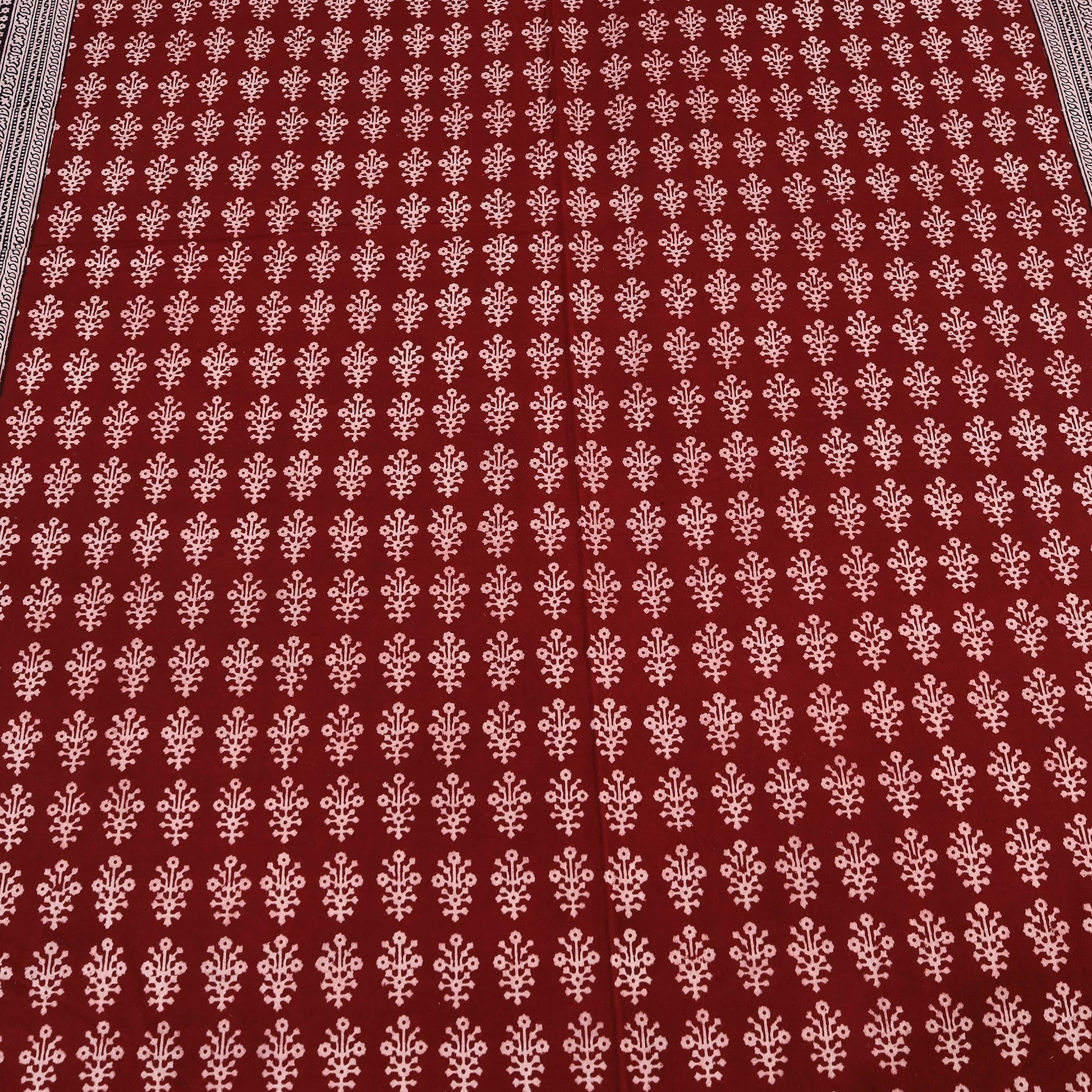 Bagh Block Printed Cotton Double Bed Cover with Pillow Covers (112 x 92 in)