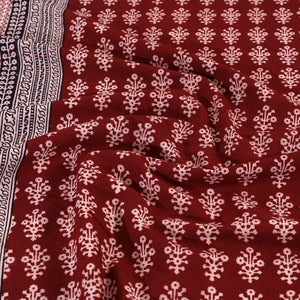 Bagh Block Printed Cotton Double Bed Cover with Pillow Covers (112 x 92 in)