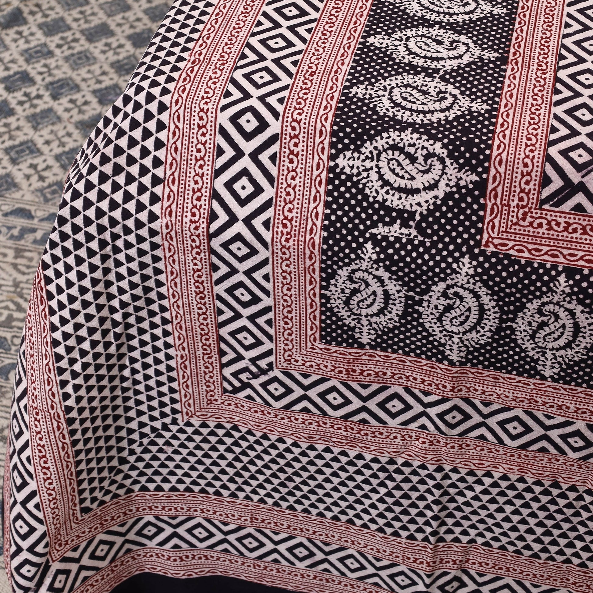 Bagh Block Printed Cotton Double Bed Cover with Pillow Covers (112 x 92 in)