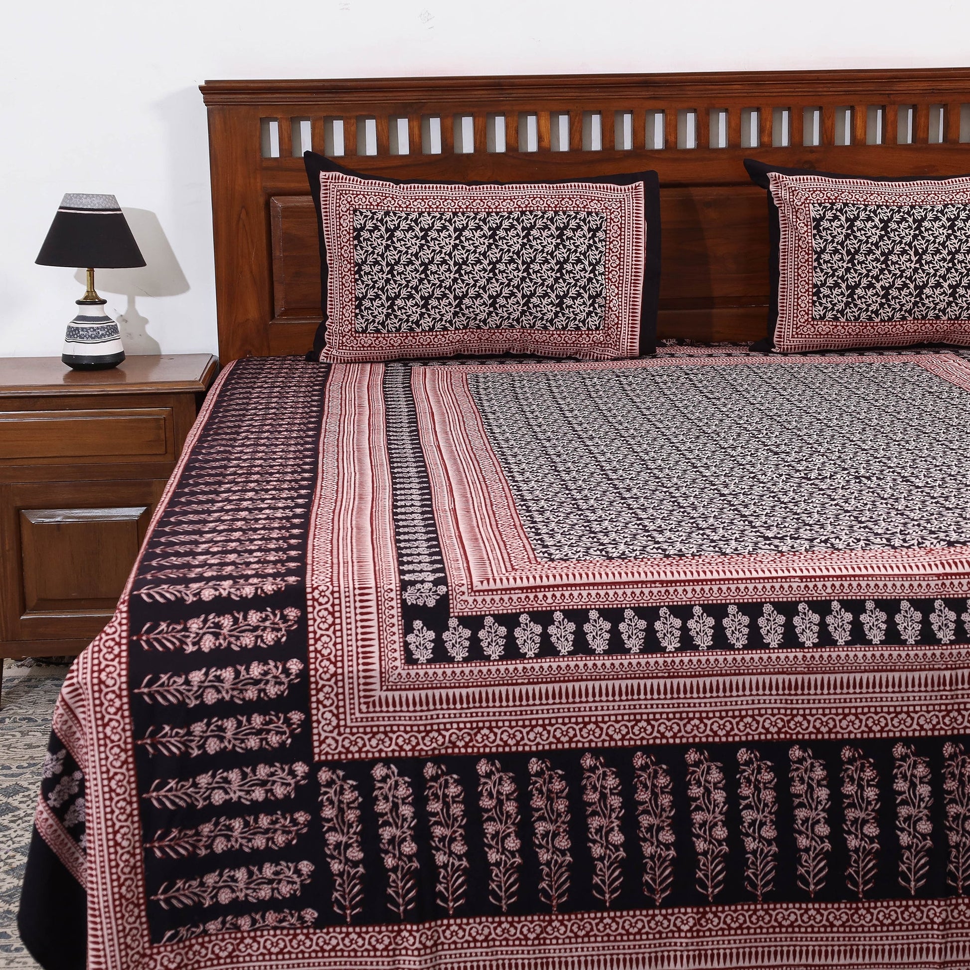 Bagh Block Printed Cotton Double Bed Cover with Pillow Covers (112 x 92 in)