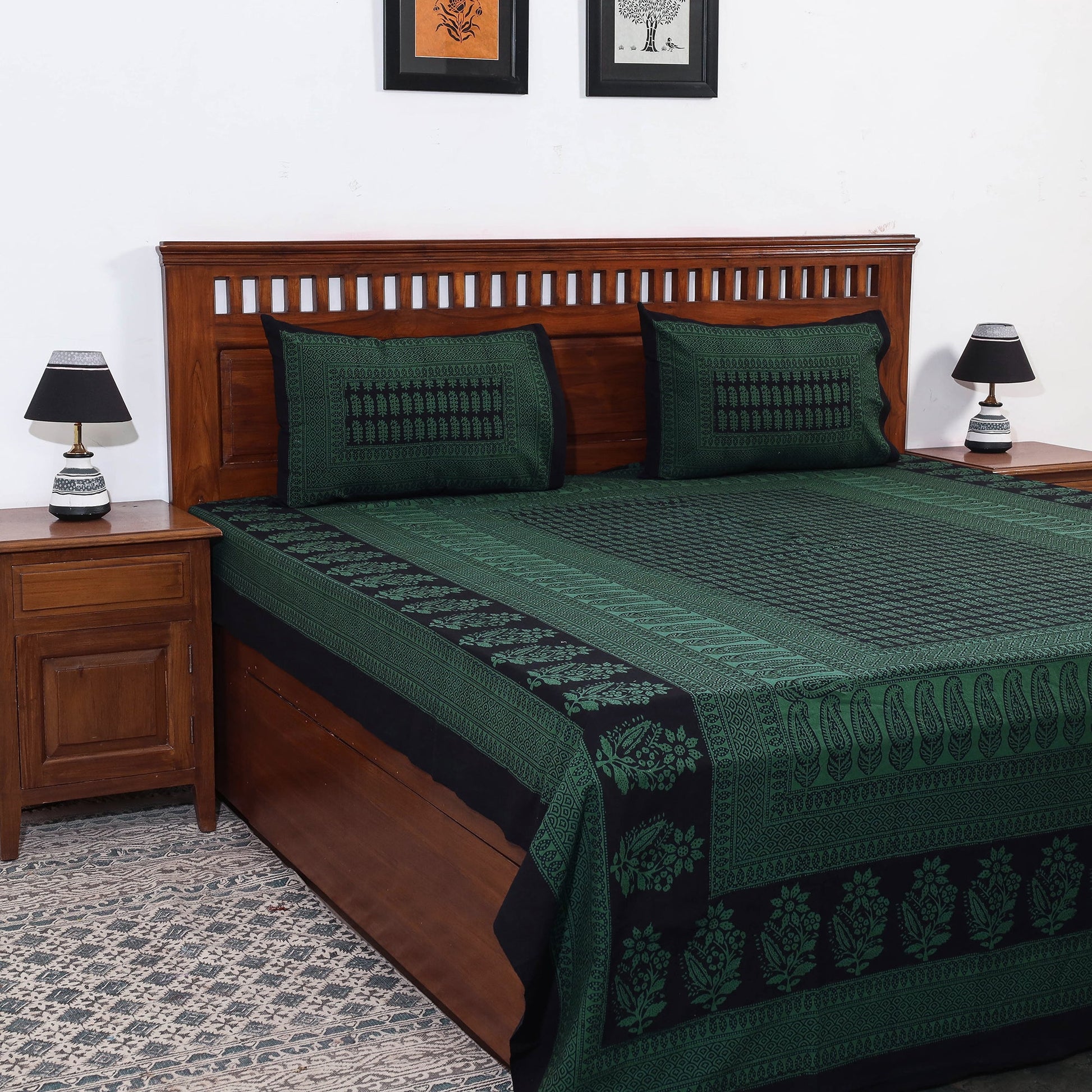 Bagh Block Printed Cotton Double Bed Cover with Pillow Covers (112 x 92 in)