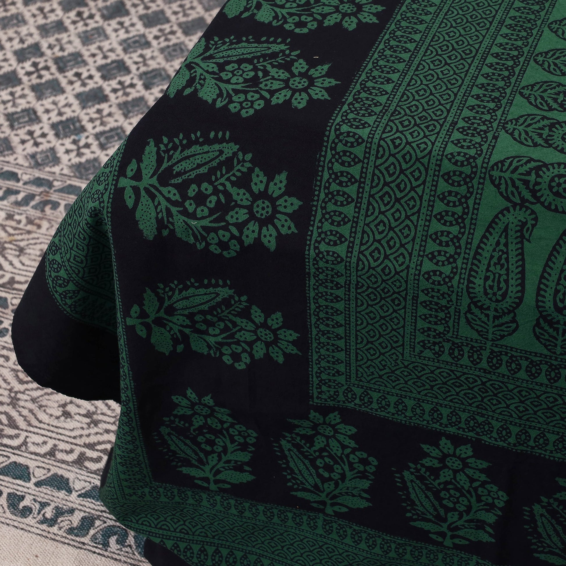 Bagh Block Printed Cotton Double Bed Cover with Pillow Covers (112 x 92 in)
