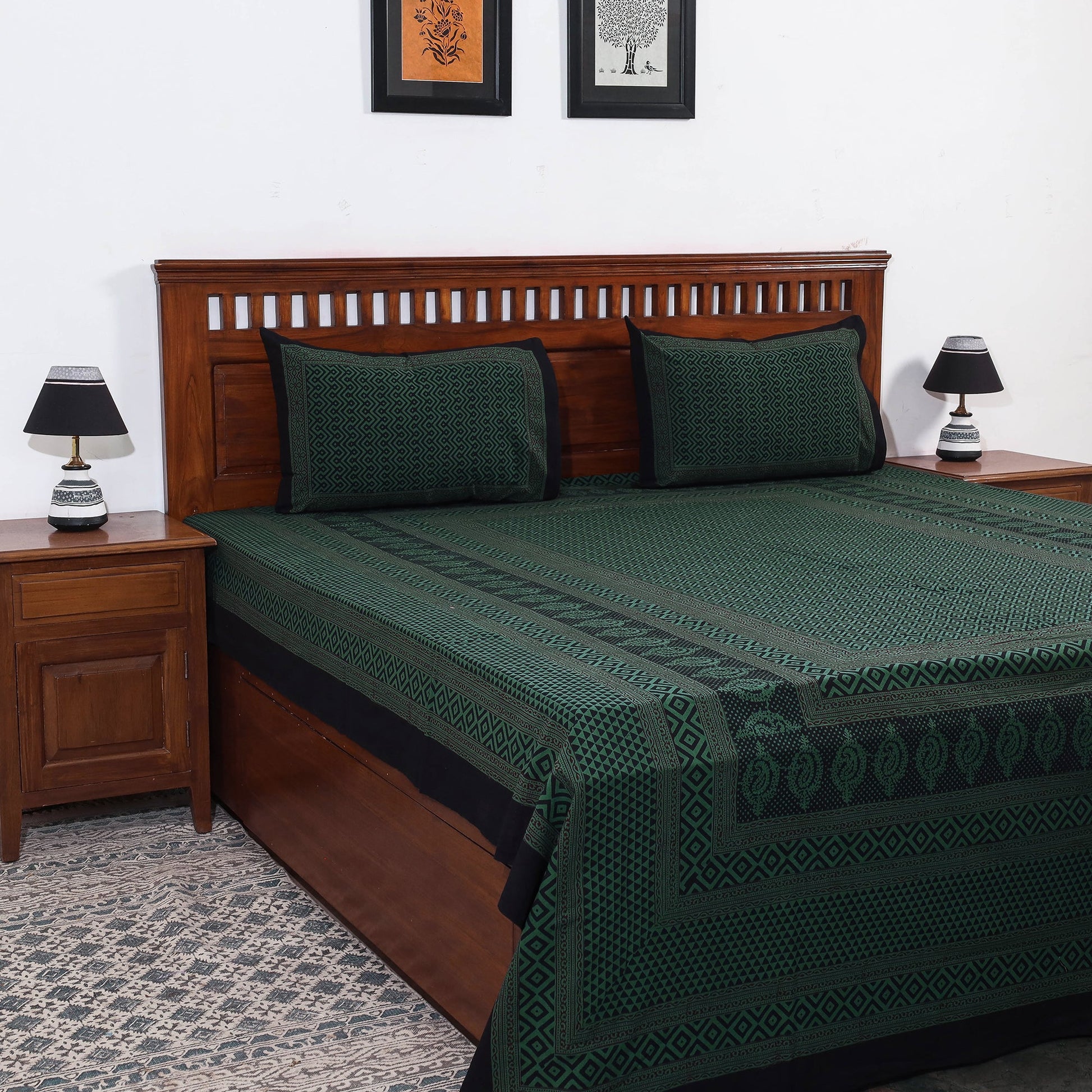 Bagh Block Printed Cotton Double Bed Cover with Pillow Covers (112 x 92 in)