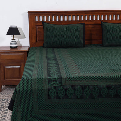 Bagh Block Printed Cotton Double Bed Cover with Pillow Covers (112 x 92 in)