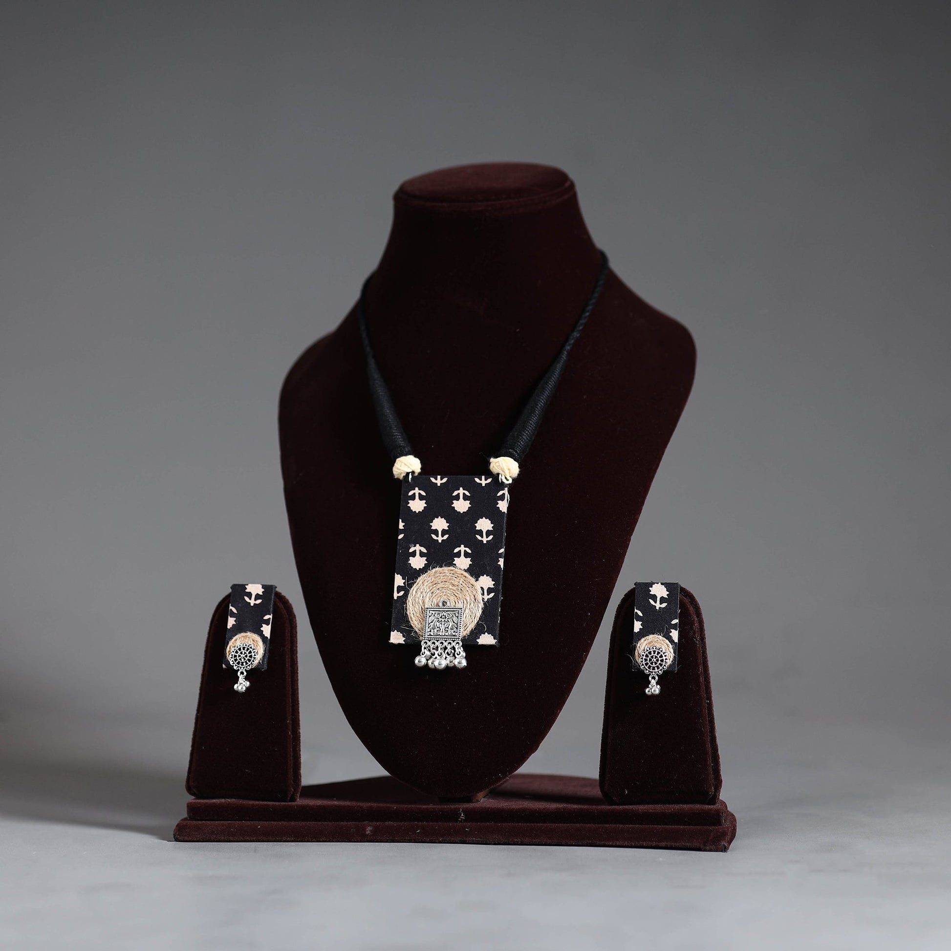 Black - Handmade GS Jute Fabart Necklace Set 05