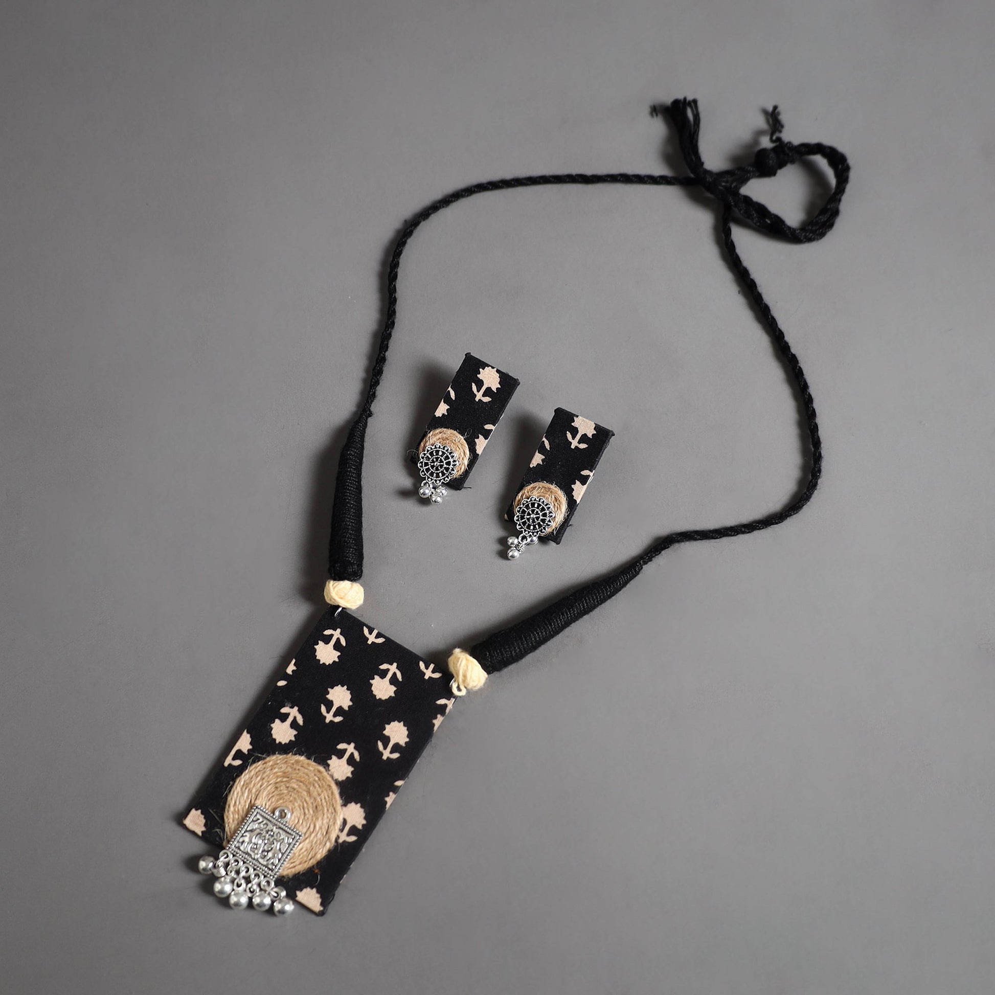 Black - Handmade GS Jute Fabart Necklace Set 05