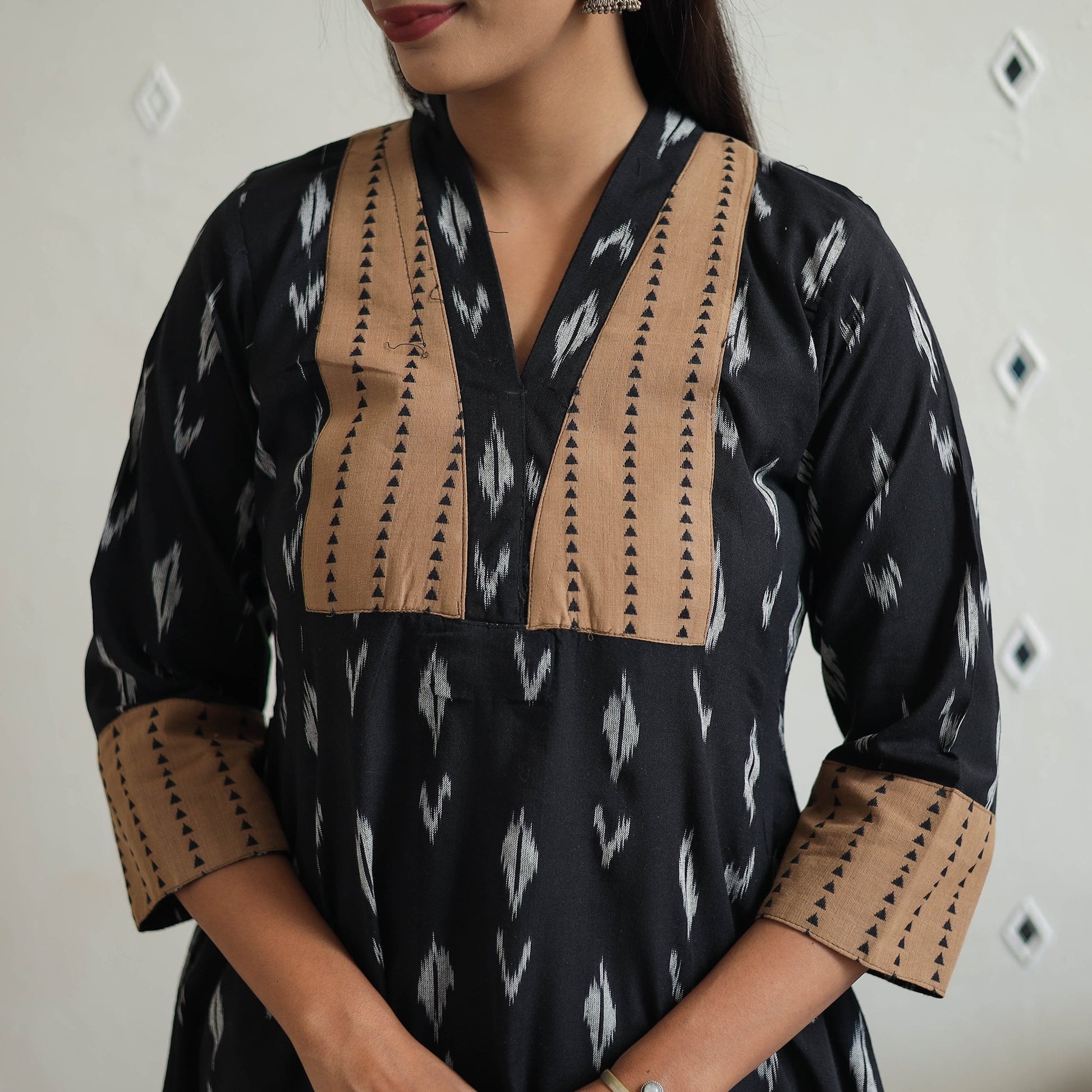Black - Cotton Pochampally Ikat Kurta 10