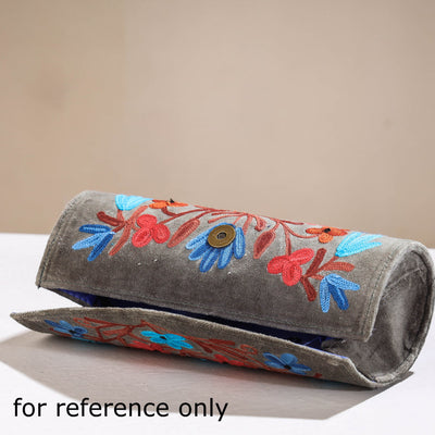 Black - Chain Stitch Crewel Hand Embroidery Velvet Clutch