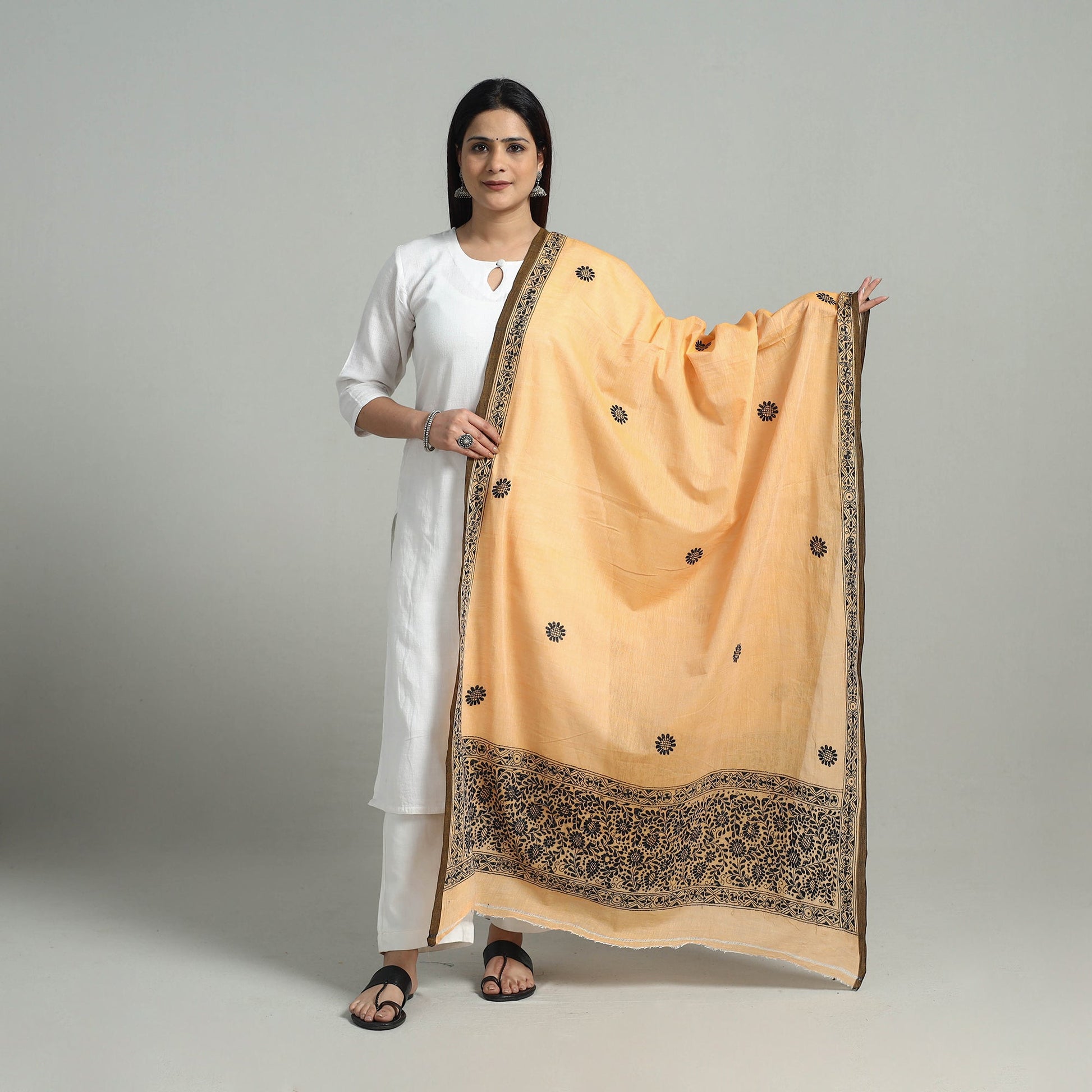 Beige - Pure Handloom Cotton Bengal Kantha Work Dupatta 05