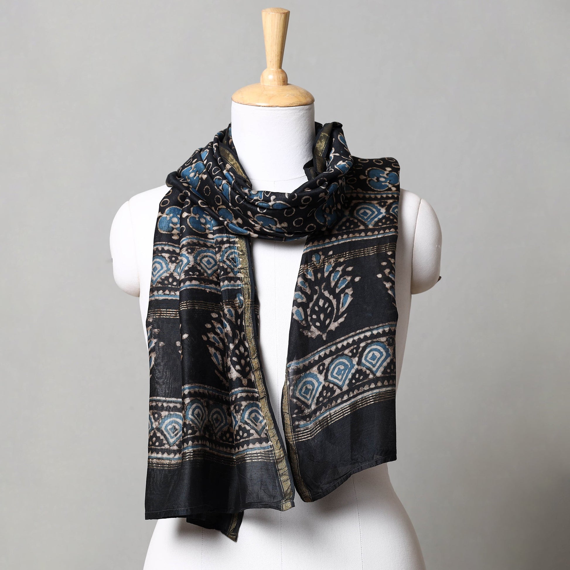 Black - Pipad Block Printed Chanderi Silk Handloom Stole