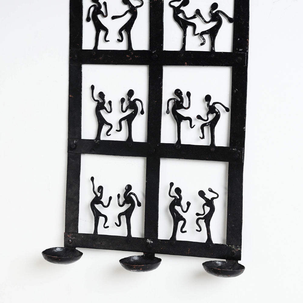 Bastar Tribal Wrought Penal Diya / Candle Stand