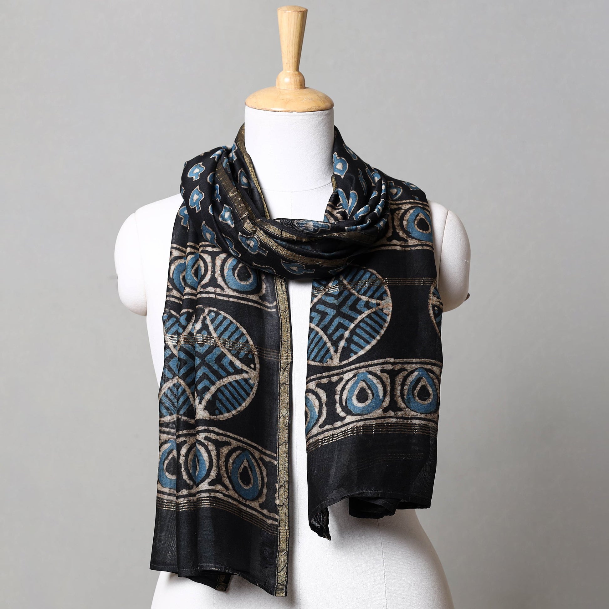 Black - Pipad Block Printed Chanderi Silk Handloom Stole