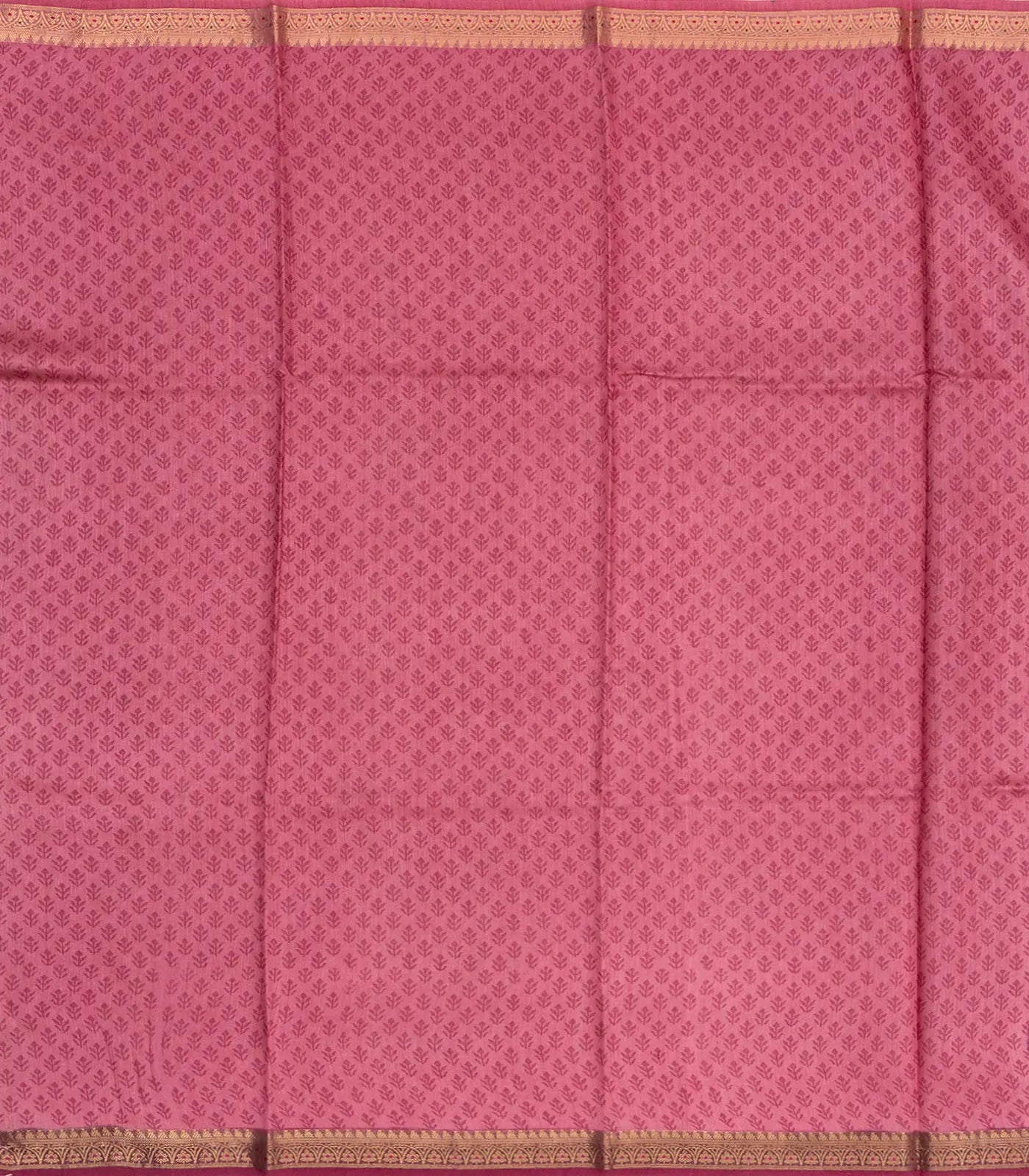 Lavender Tussar Silk Saree Is Printed With Triangle Motifs