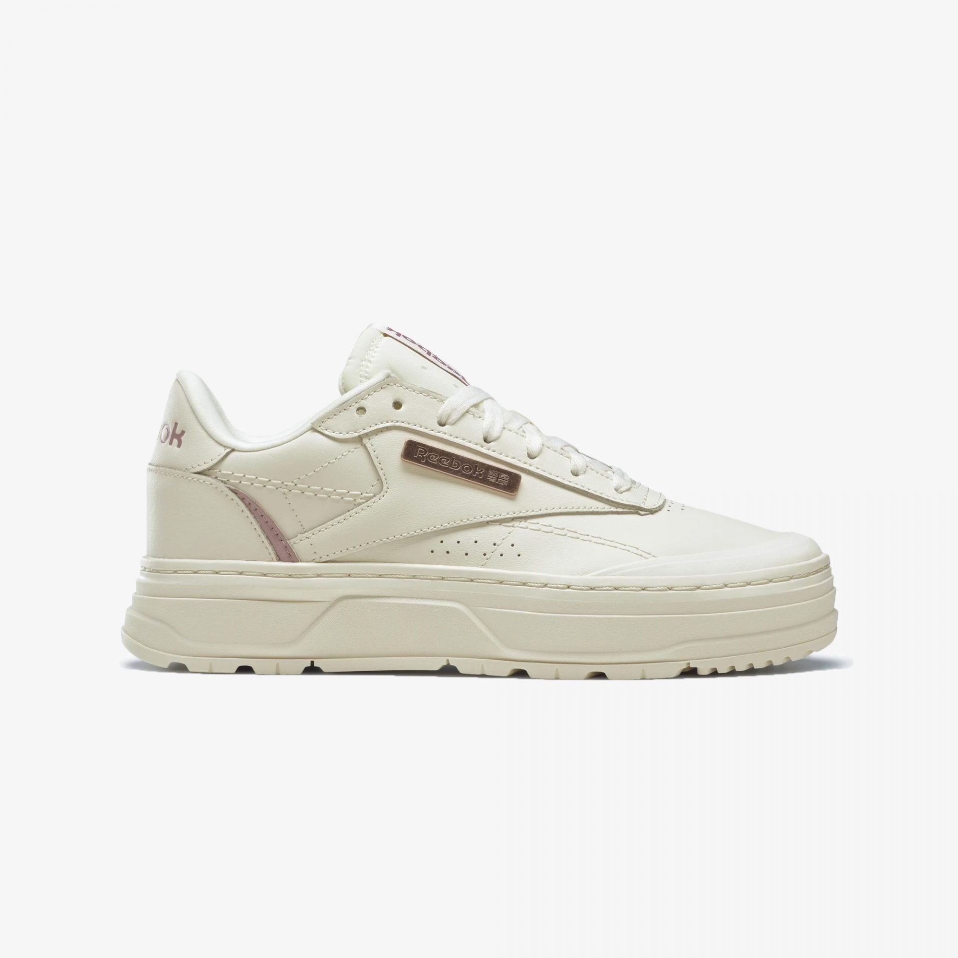 Reebok | CLUB C DOUBLE GEO  { CHALK WHITE