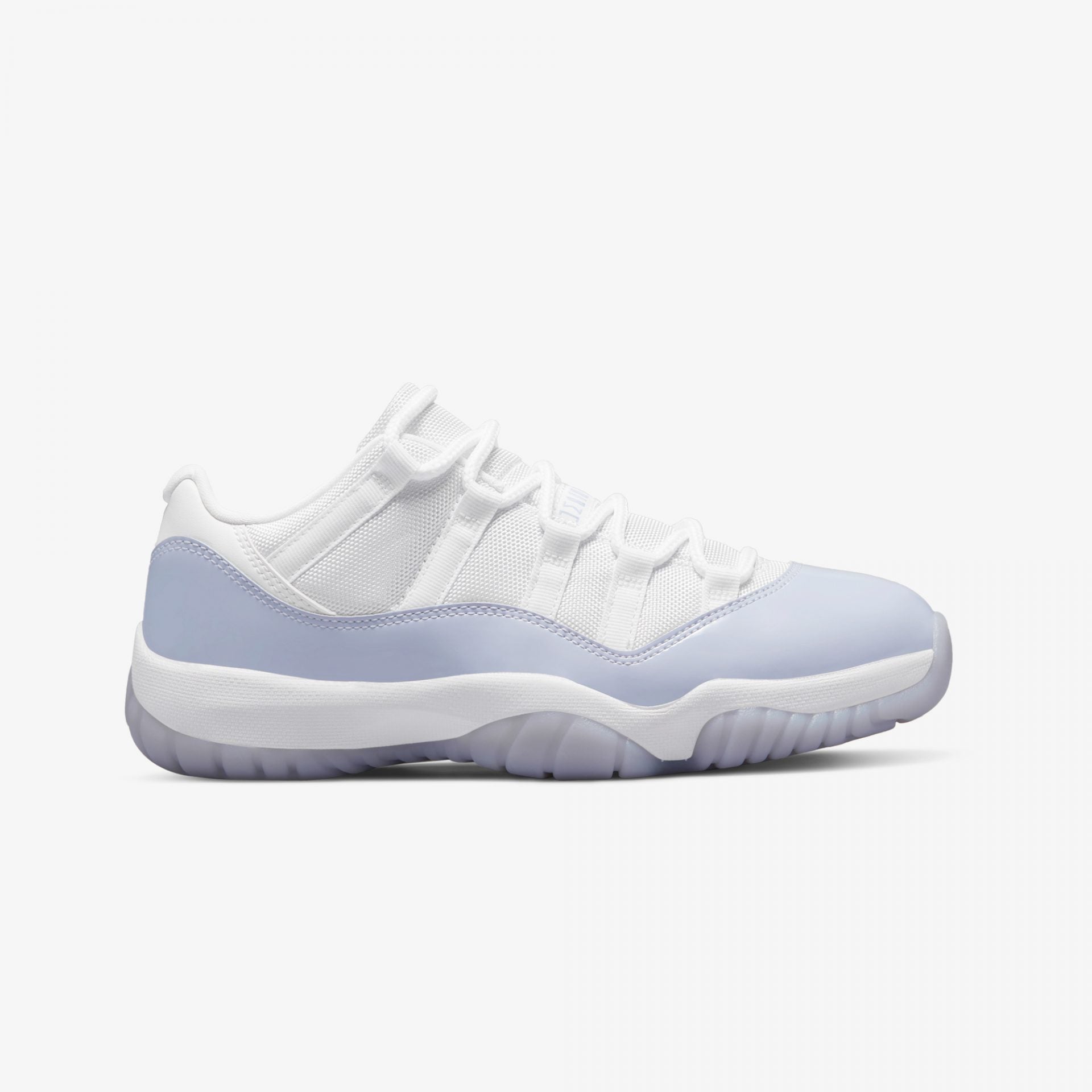 Jordan | AIR JORDAN 11 LOW  { PURE VIOLET