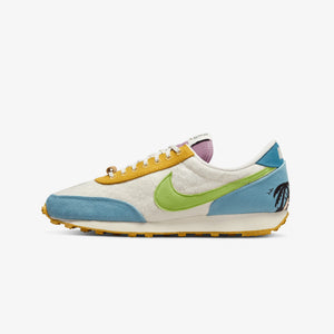 Nike | DAYBREAK SE  { ARCTIC ORANGE / WORN BLUE