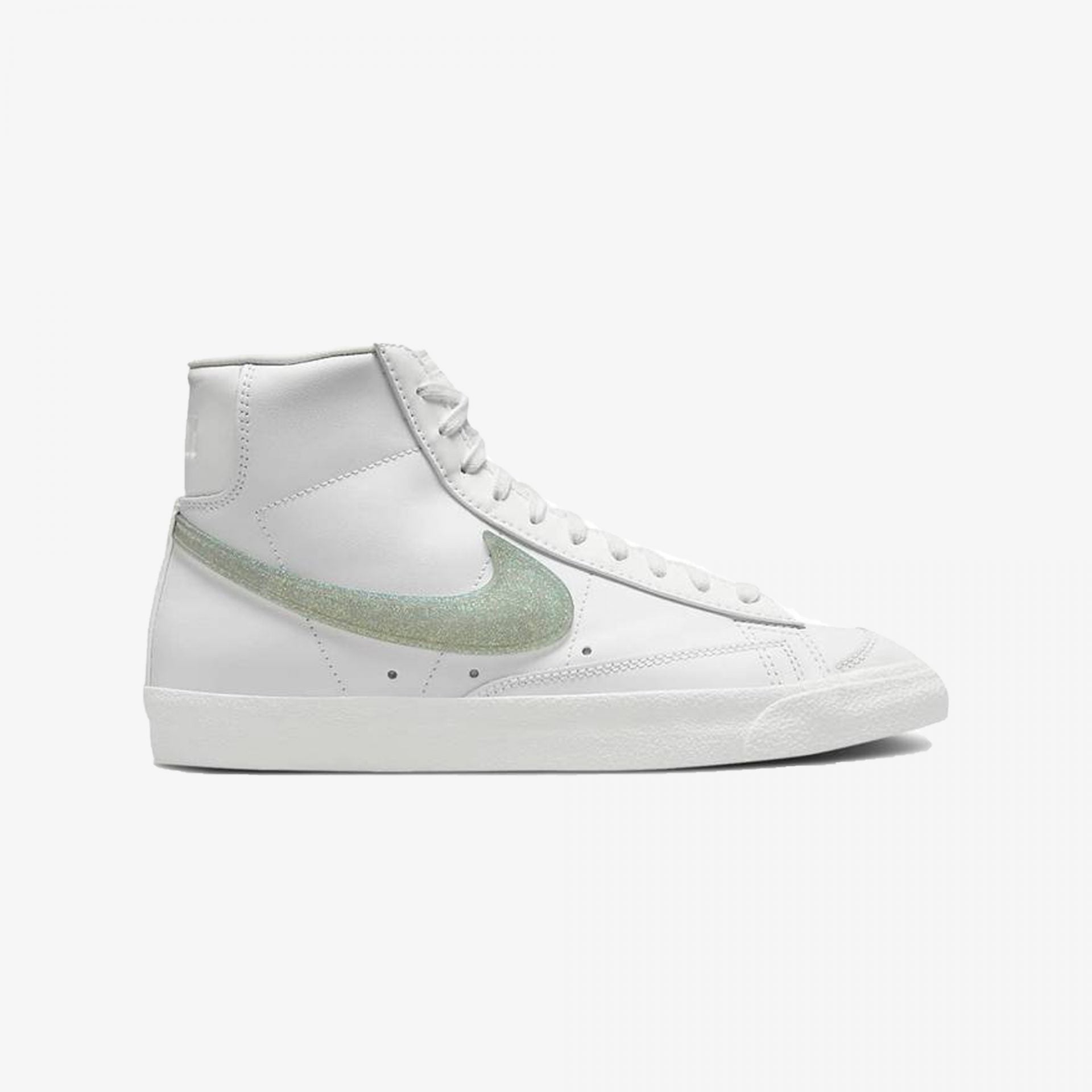 Nike | BLAZER MID RELEASING { GLITTER SWOOSHES