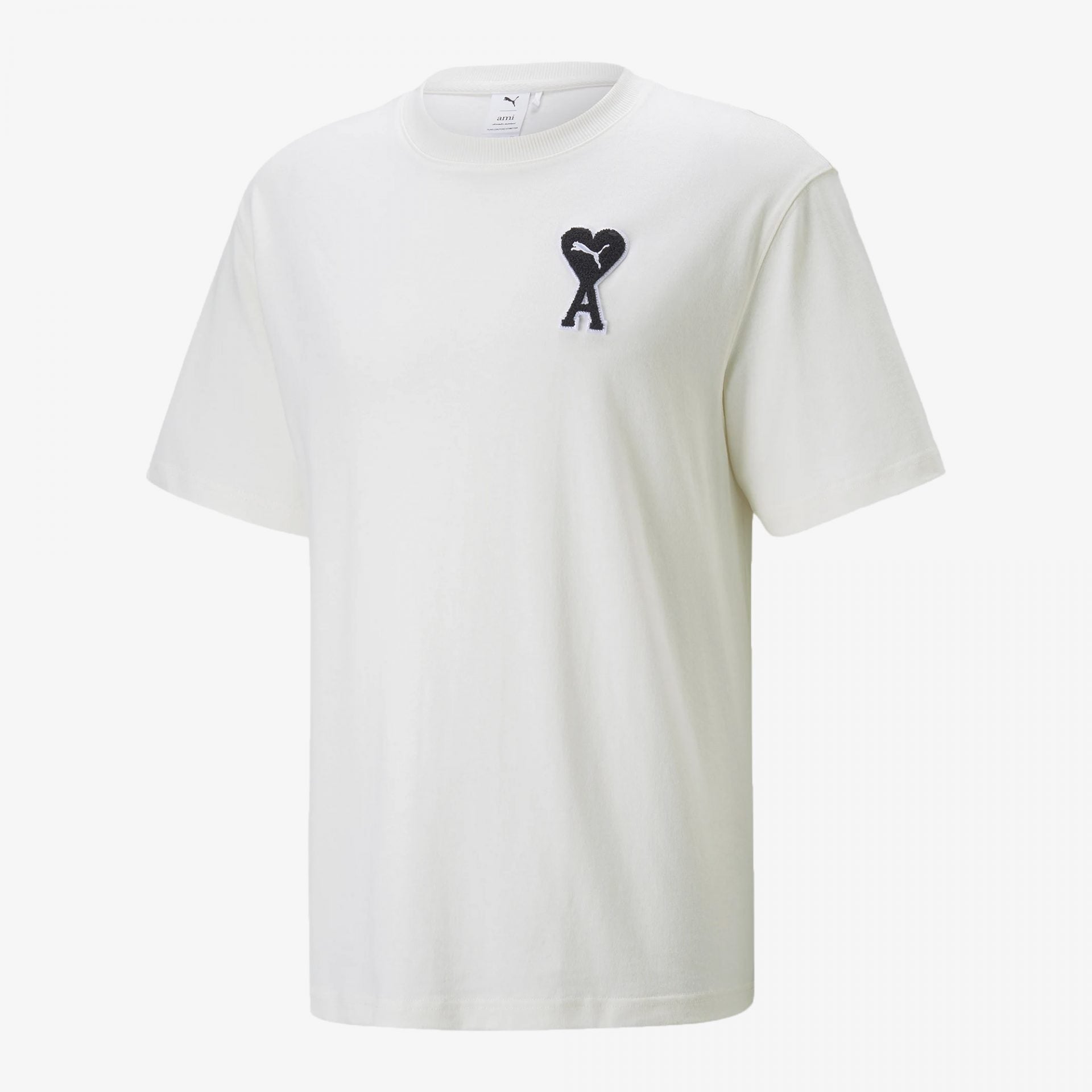 Puma | AMI TEE  { MARSHALLOW