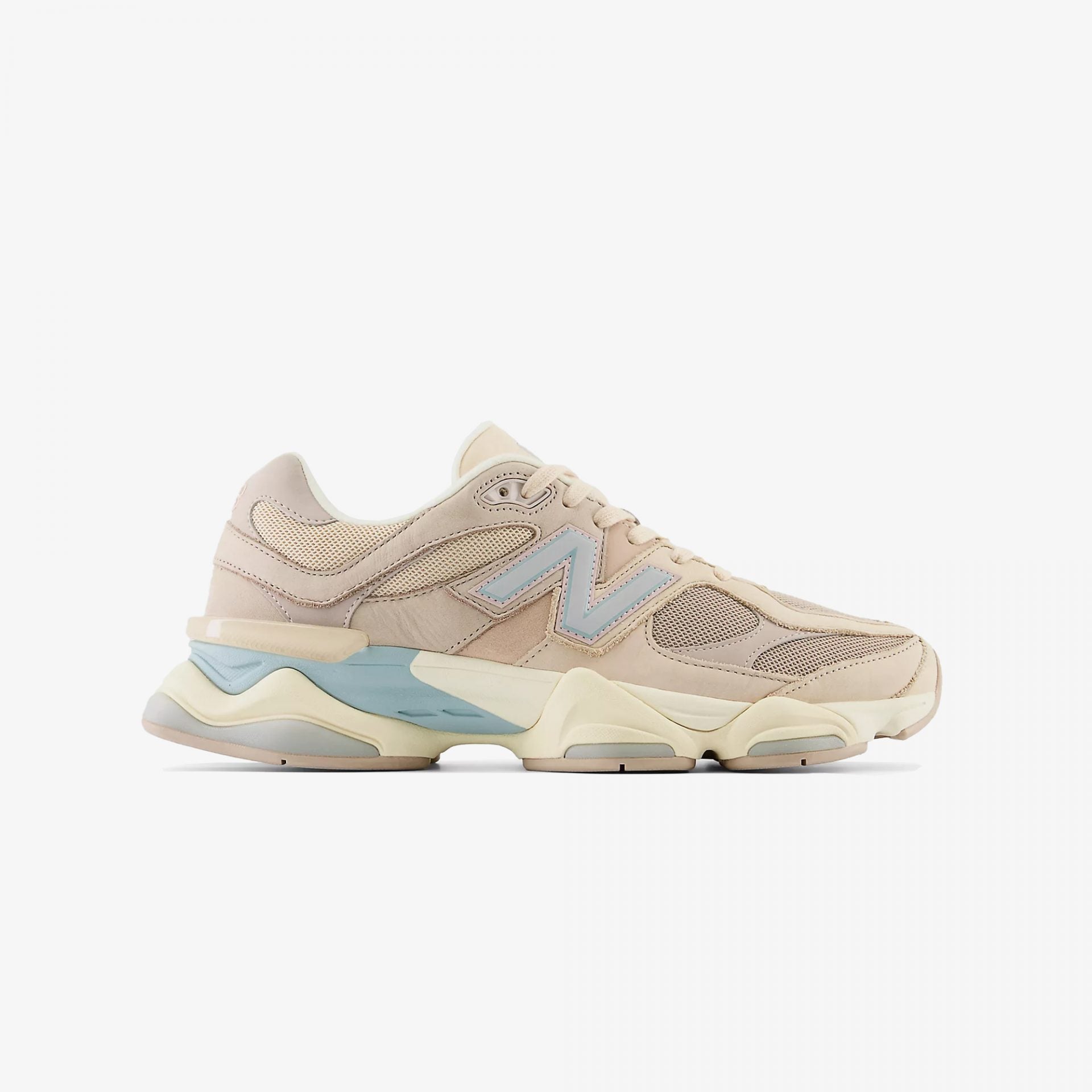 New Balance | 9060  { IVORY