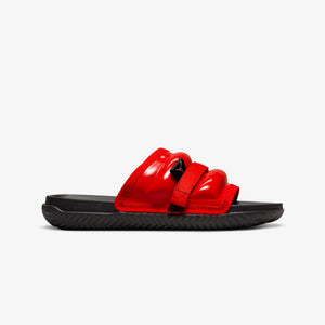 Nike | SUPER PLAY SLIDES  { UNIVERSITY RED / BLACK