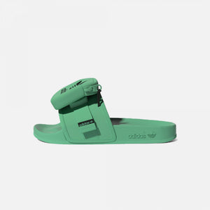 Adidas Originals | POUCHYLETTE SLIDES  { HI-RES GREEN