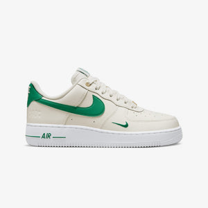 Nike | AIR FORCE 1'07 SE { WHITE-METALLIC GOLD