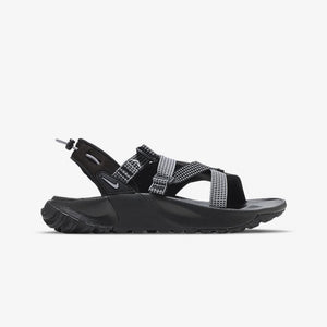 Nike | ONEONTA  { BLACK