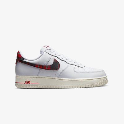 Nike | AIR FORCE 1 '07 LV8 { WHITE
