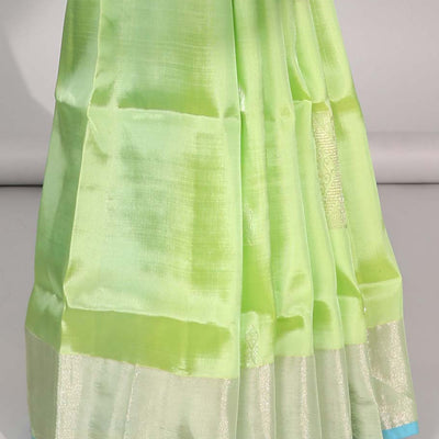 Green floral buttas uppada saree with contrast zari border & floral buttas enclosed with argyle design pallu