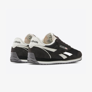 Reebok | CLASSIC AZ 'WASHED BLACK/CHALK'